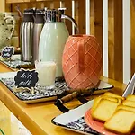 Bulwark Albergue *