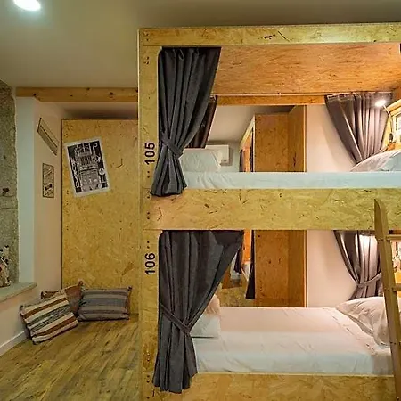 Hostel Bulwark *