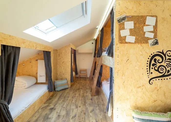 Bulwark Hostel Valenca